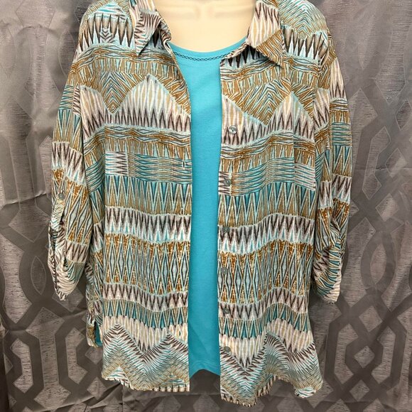 Women's Turquoise & Brown Button-Up Quarter-Length Sleeved Top - Picture 6 of 8